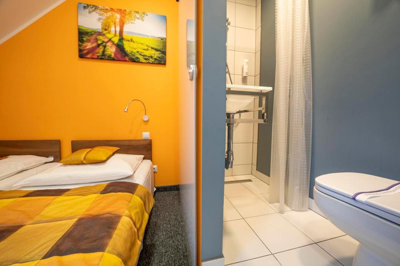 Fortisline Pokoje Z Klimatyzcja Sauna Apartment Opole Luaran gambar