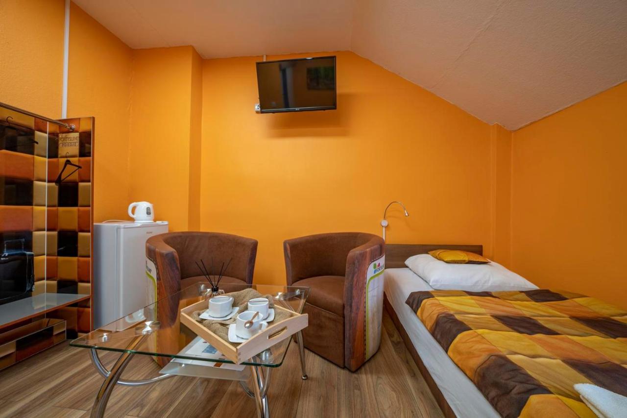 Fortisline Pokoje Z Klimatyzcja Sauna Apartment Opole Luaran gambar