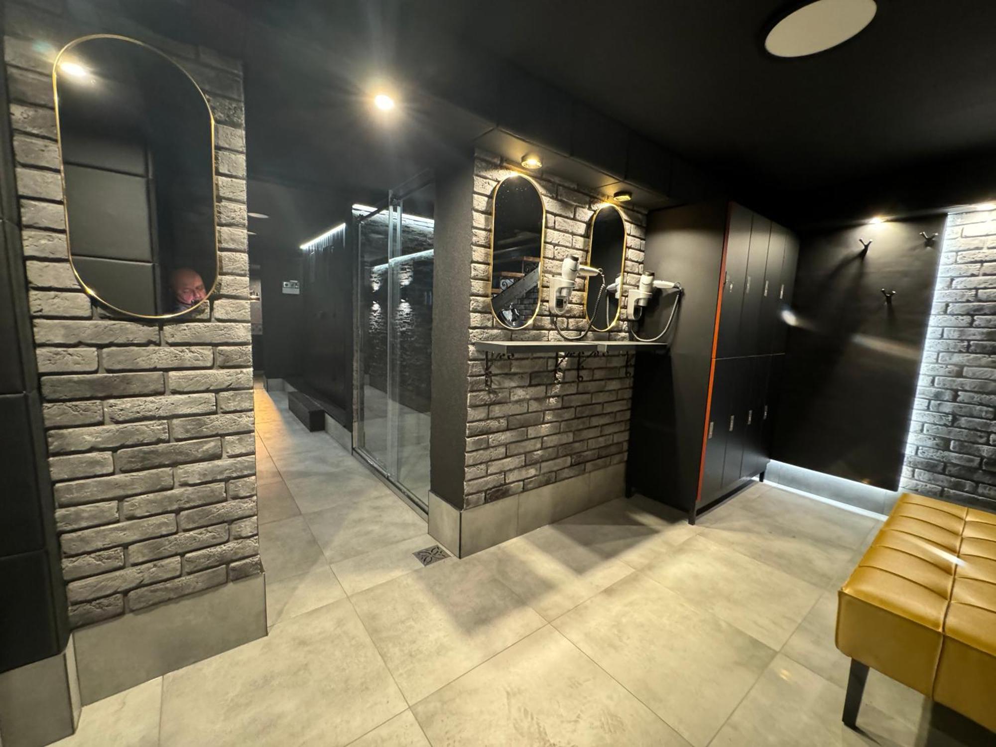 Fortisline Pokoje Z Klimatyzcja Sauna Apartment Opole Luaran gambar