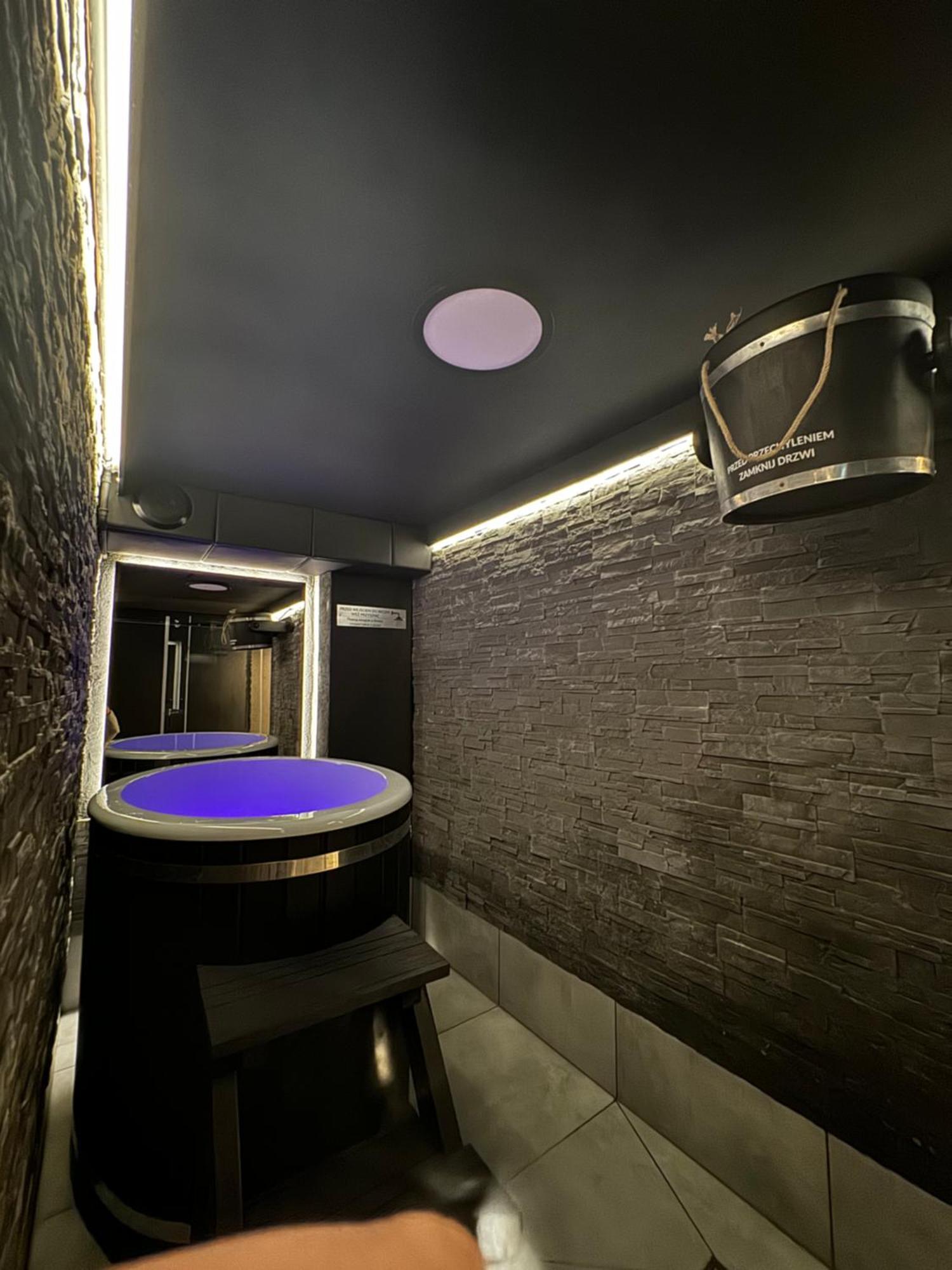 Fortisline Pokoje Z Klimatyzcja Sauna Apartment Opole Luaran gambar