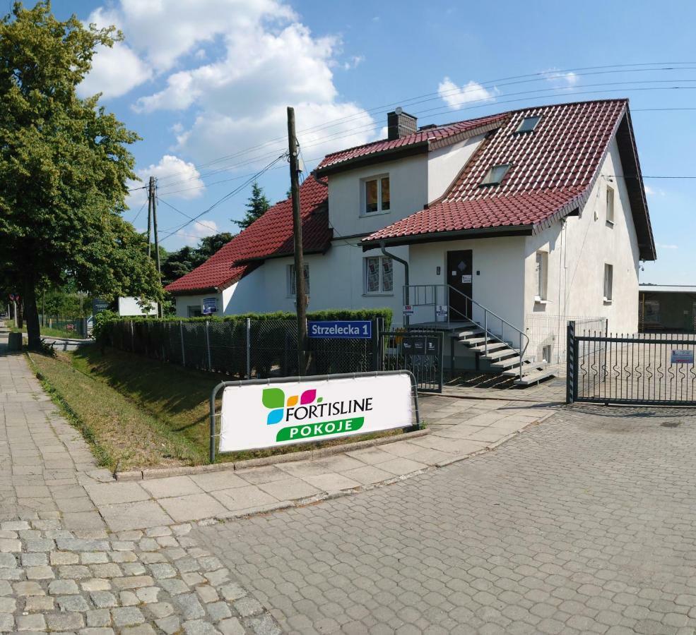Fortisline Pokoje Z Klimatyzcja Sauna Apartment Opole Luaran gambar
