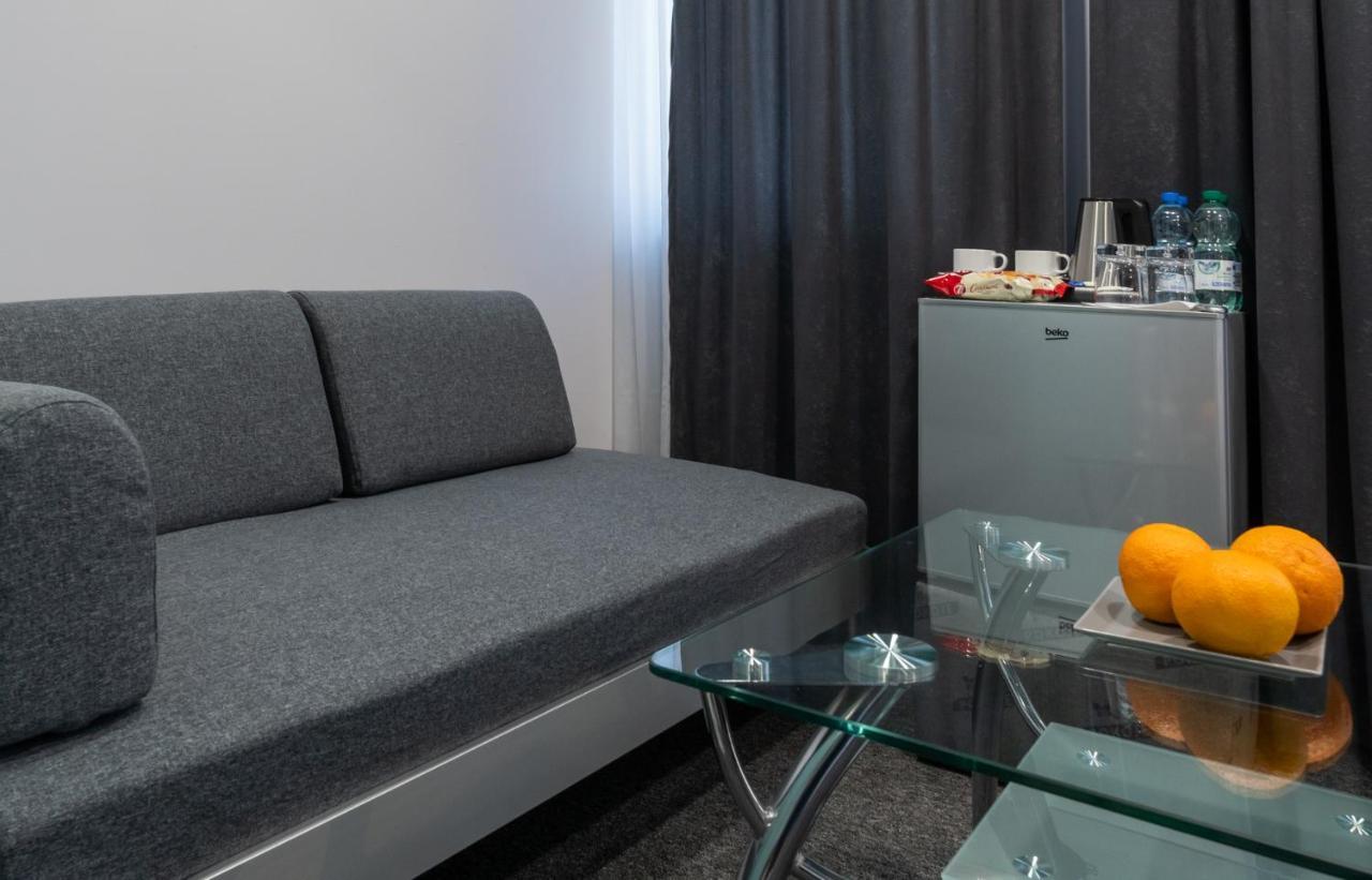 Fortisline Pokoje Z Klimatyzcja Sauna Apartment Opole Luaran gambar