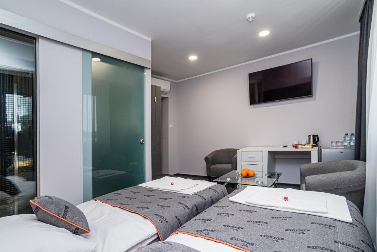 Fortisline Pokoje Z Klimatyzcja Sauna Apartment Opole Luaran gambar