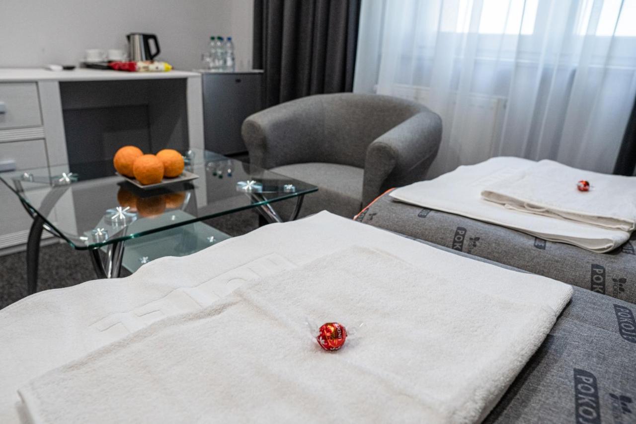 Fortisline Pokoje Z Klimatyzcja Sauna Apartment Opole Luaran gambar