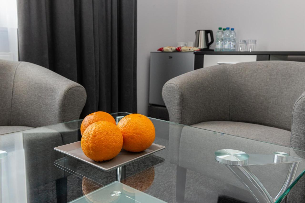 Fortisline Pokoje Z Klimatyzcja Sauna Apartment Opole Luaran gambar